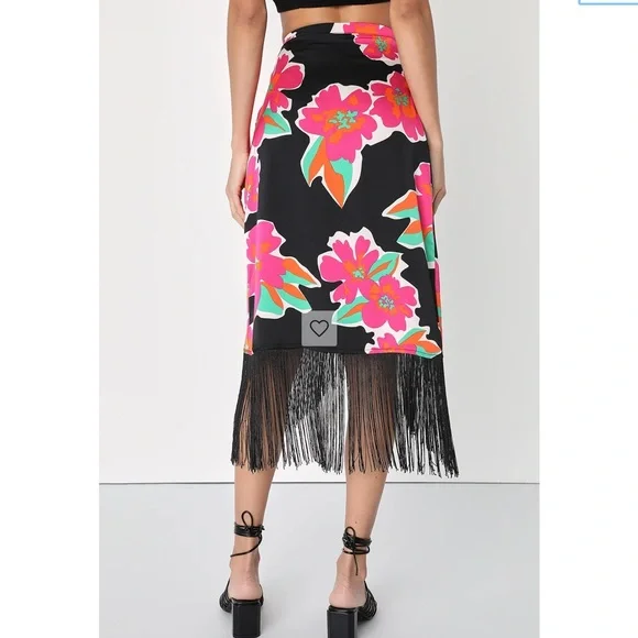 Lulu’s NWT Floral Fringe MIDI Wrap Skirt Memorable Vibes Size Small - Picture 2 of 11